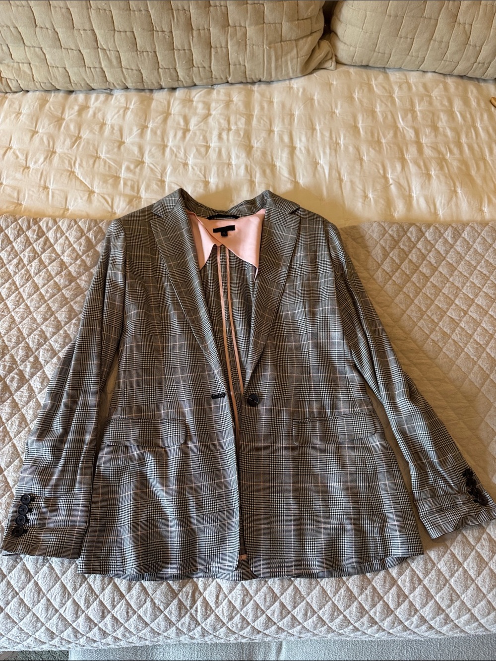 ATM Anthony Thomas Melillo Gray Plaid Blazer with Pink Lining
